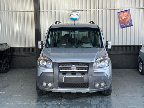 Fiat Doblo Adventure Locker 1.8 Flex