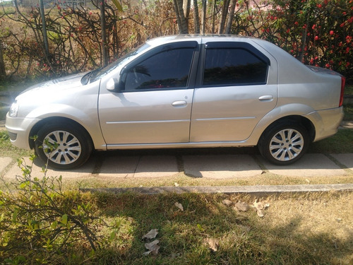 Imagem 2 de 9 de Renault Logan 1.6 8 V Expression
