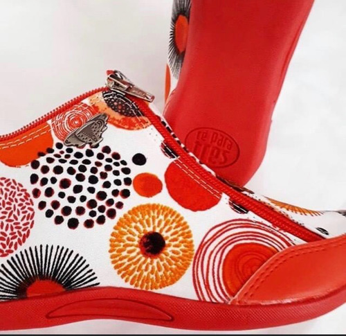 Imagen 1 de 7 de Zapatillas Abotinada Te Para Tres Modelos Únicos De Diseño