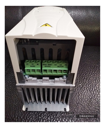 El Ventilador De La Bomba De Agua Del Convertidor De