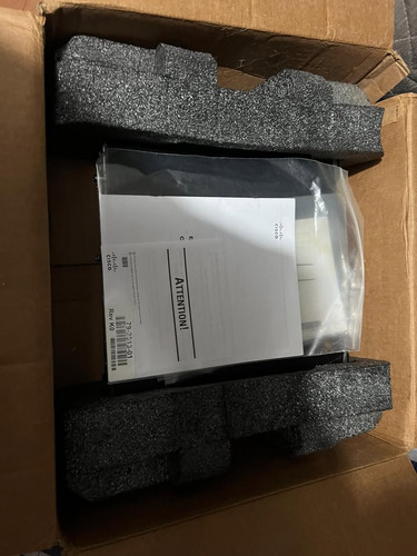 Router Cisco 1921, Color Negro (Usado)