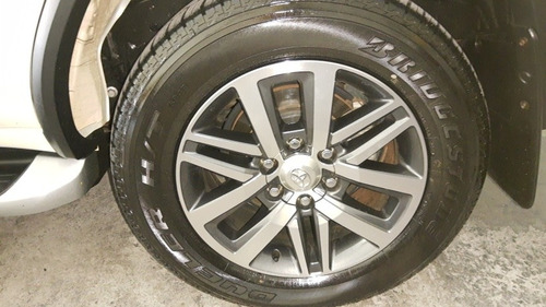 Imagem 11 de 12 de Toyota Sw4 2019 2.8 Tdi Srx 7l 4x4 Aut. 5p