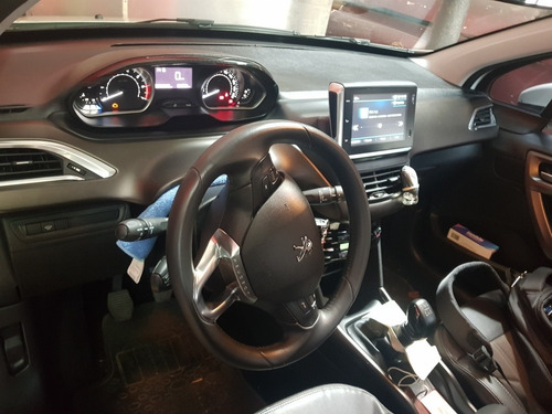 Peugeot 2008 1.6 Feline 2018