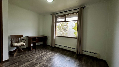 Casa En Venta De 4 Dorm. 2 Baños En Punta Arenas