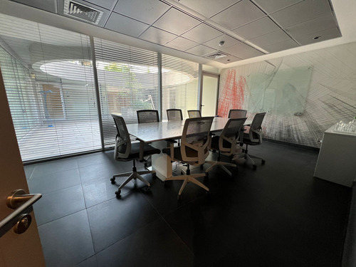 Oficina En Arriendo