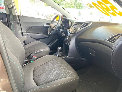 Imagem 9 de 12 de Hyundai Hb20x 1.6 16v Style Flex 4p Automático