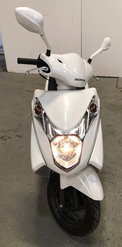 Imagen 4 de 15 de Aa Moto Honda Elite 125 Año 2017 7mil Km