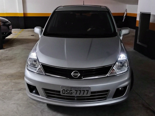 Nissan Tiida 2012 1.8 Sl Flex 5p