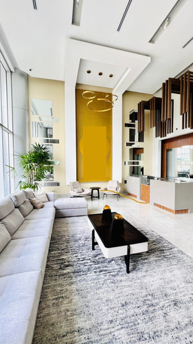 Apartamento Airbnb Con Vista A La Ciudad Próx Naco, Piantini, Serrallés, Paraíso, Evaristo Morales, Ens Julieta, Mirador Sur, Mirador Norte, Los Cacicazgos, La Esperilla, La Julia, Renacimiento, Real