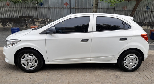 Chevrolet Onix Joy+