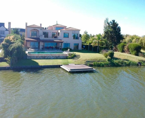 Imagen 6 de 25 de Bajo De Precio La Isla - Casa Venta Usd 1.950.000