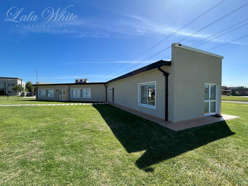 Imagen 20 de 20 de Alquiler Anual/venta - Casa En Laguna Azul