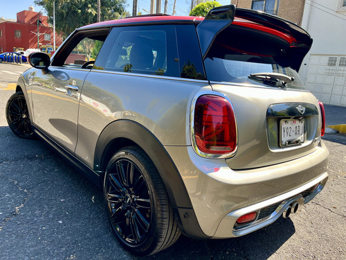 Mini Cooper S 2.0 Hot Chili 5 Puertas At