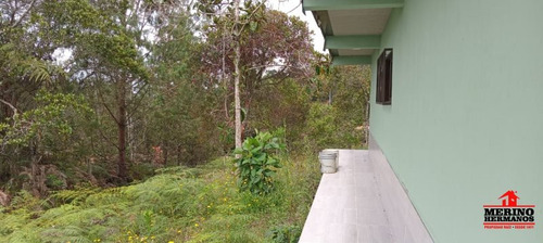 Casa En Arriendo En Santa Elena. Cod A5263