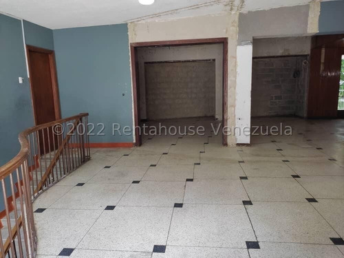 Imagen 3 de 30 de Casa Para Remodelar En Venta, Urb. Los Palos Grandes