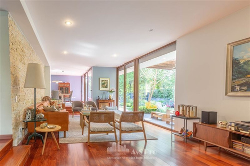 Casa En Condominio No Perimetral - Incluye Gastos Comunes