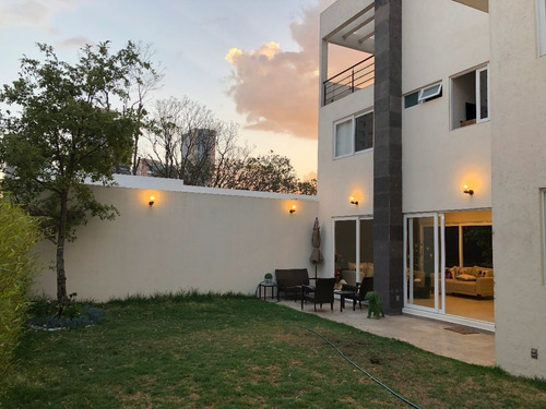 Imagen 2 de 19 de Venta De Casa En Residencial Del Bosque En Bosque Real