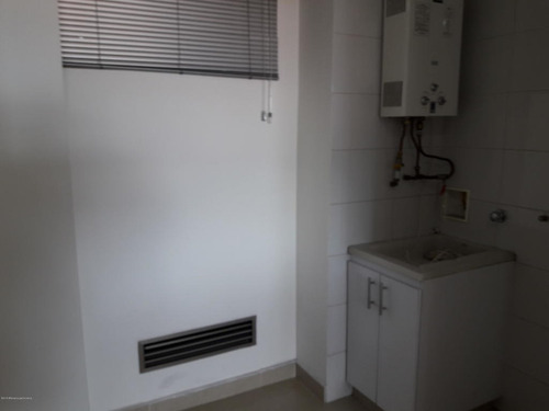 Imagen 10 de 14 de Apartamento En Belmira(bogota) Rah Co: 21-482