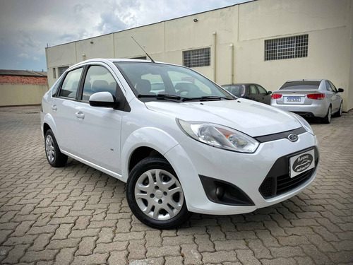 Imagem 3 de 13 de Ford Fiesta 1.6 Se Sedan 16v Flex 4p Manual