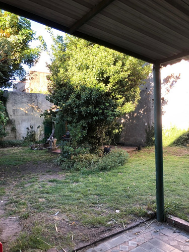 Unico Lote A Dos Cuadras De Hipolito Irigoyen En Remedios De Escalada