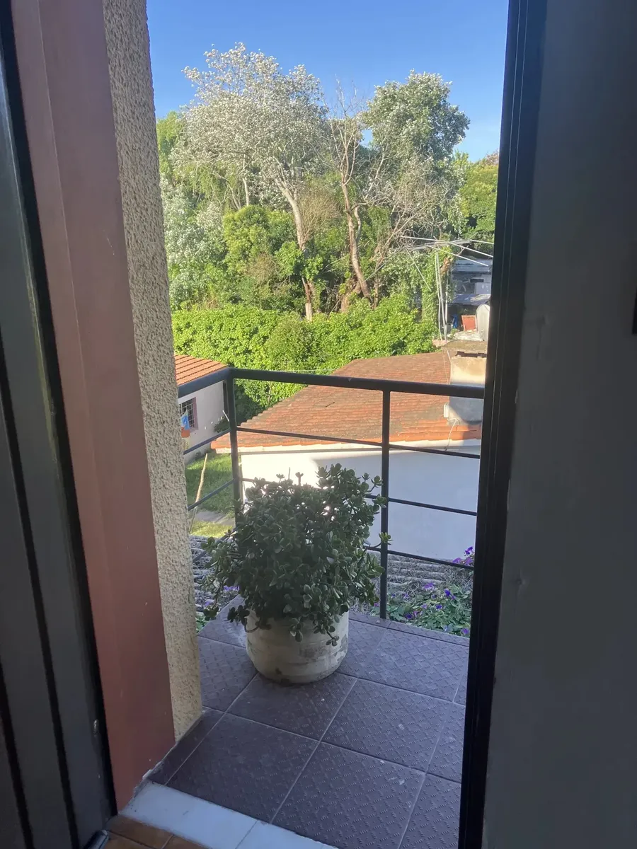 Alquiler En Carrasco Norte, 3 Dormitorios, Por Escalera Al Frente, Balcon, Cochera, Sin Gastos Comunes · Foto 4