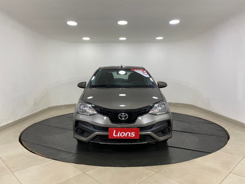Imagem 2 de 20 de Toyota Etios 1.3 16v X 5p