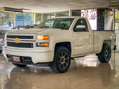 Chevrolet Silverado Ls 4x2 V6