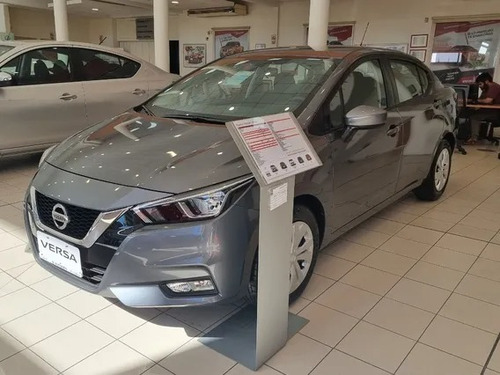 Imagen 8 de 25 de Nissan Versa 1.6 Sense Cvt