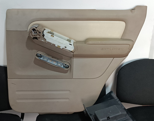 Tapiceria Puerta Trasera Derecha Explorer 06-10 (Usado)