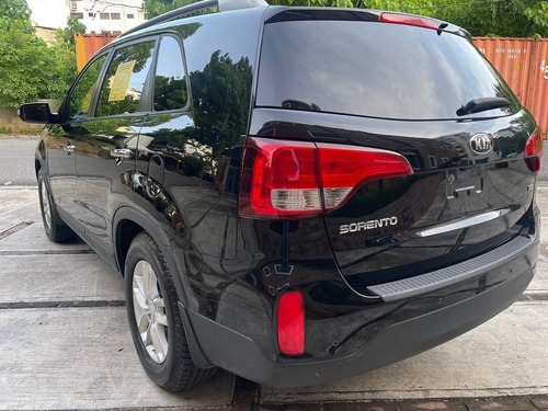 Imagen 4 de 5 de Kia Sorento 2015 3 Filas Recien Importada