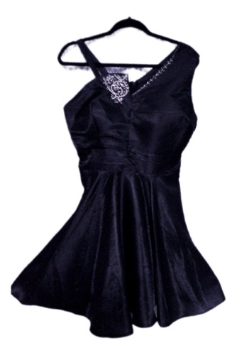 Vestido De Fiesta Corto Negro Con Decoración 