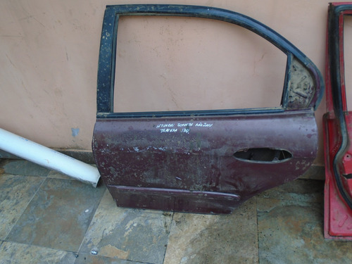 Vendo Puerta Trasera Izquierda De Hyundai Sonata Año 2000