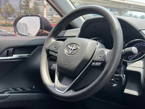 Toyota Camry 2.5 Le At