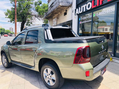Renault Duster Oroch 2018 2.0 Privilege