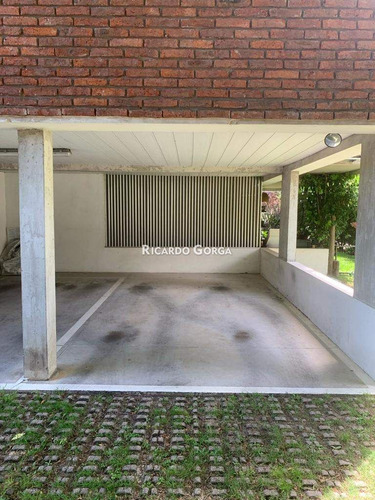 Apto En Venta Con Renta Nostrum Prado De 2 Dormitorios Con Parrillero Y Cochera
