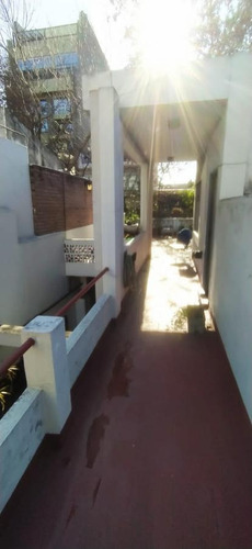 Imagen 8 de 20 de Casa Sobre Lote Propio Con Cochera Y Terraza