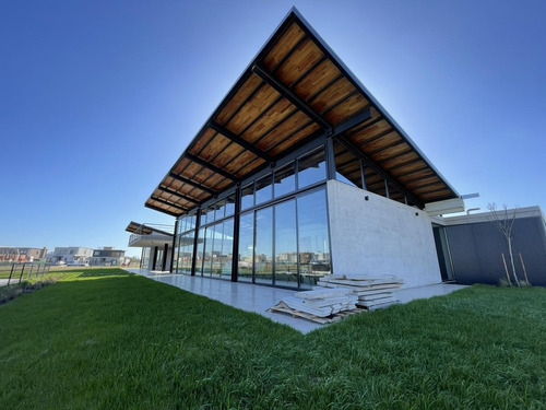 Imagen 14 de 23 de Casa En Construcción - Nordelta, Carpinchos
