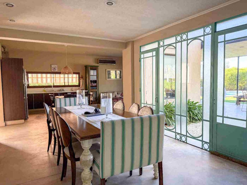 Casa En Venta En Pergamino En Barrio Cerrado