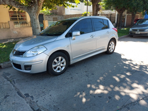 Nissan Tiida 1.8 Tekna 5 P 2012
