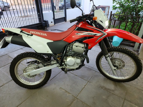 Imagen 2 de 9 de Honda Tornado 250