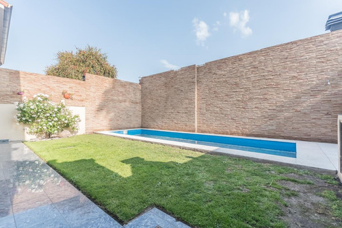 Imagen 25 de 30 de Casa 5 Amb Con Pileta Climatizada - Ciudad Jardín
