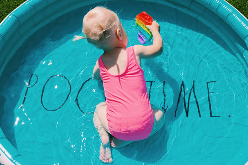 Rae Dunn X Coconut Float Indigo Polka Dot Mini Pool - Tema .