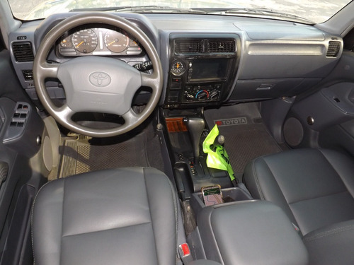 Imagen 5 de 9 de Toyota Prado