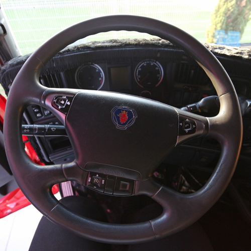 Imagem 7 de 9 de Scania R 440 - 2013/13 - 8x2 (bap 2628)
