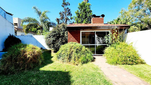 Casa 4 Amb Cochera Pileta Castelar Norte Permuta