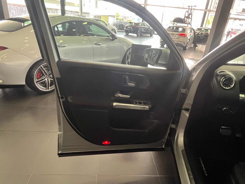 Imagen 8 de 9 de Mercedes - Benz Glb 35 Amg 2022
