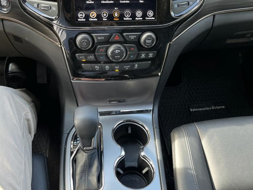Imagen 15 de 15 de Jeep Cherokee Limited X 3.6