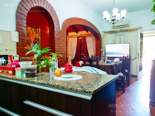 Imagen 12 de 30 de Casa De Tres Dormitorios En Venta En Rosario