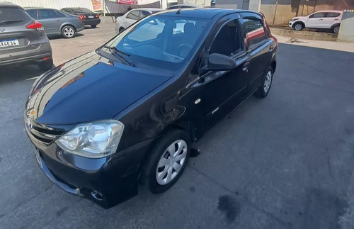 Toyota Etios Hatch  X 2013 Flex Completo 4 Portas