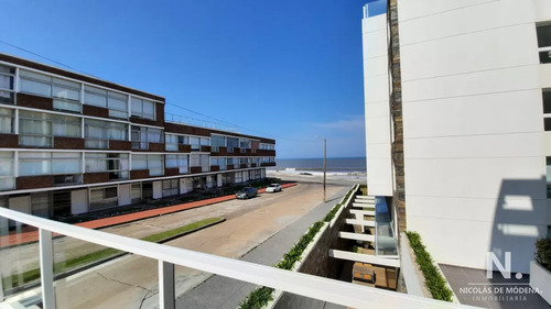 Venta Apartamento De 2 Dormitorios En Península A Pocos Metros Del Mar